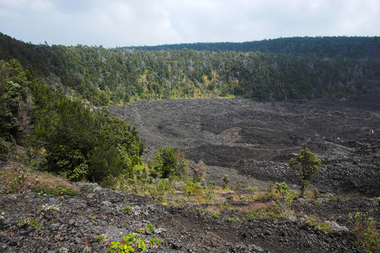 火山口的底部