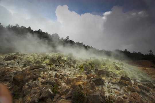 火山口的底部