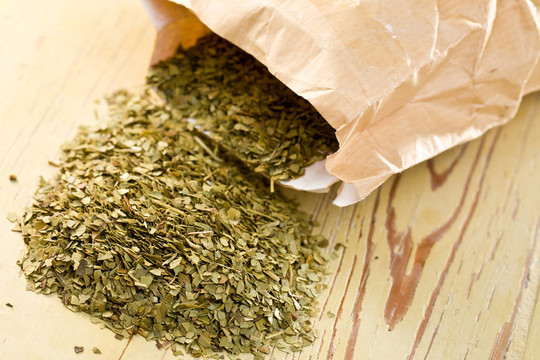 配合茶的干葉