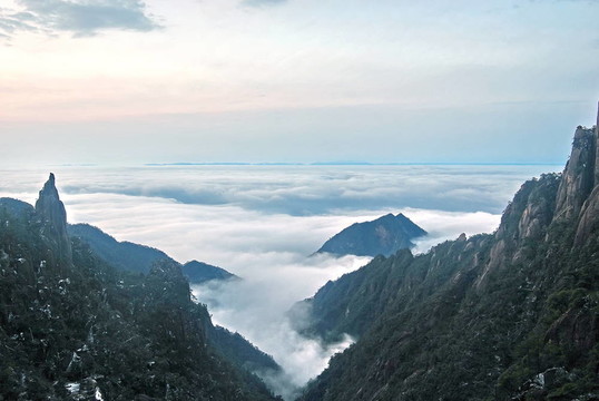 Sanqingshan的云霧