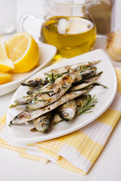 烤沙丁魚(yú)