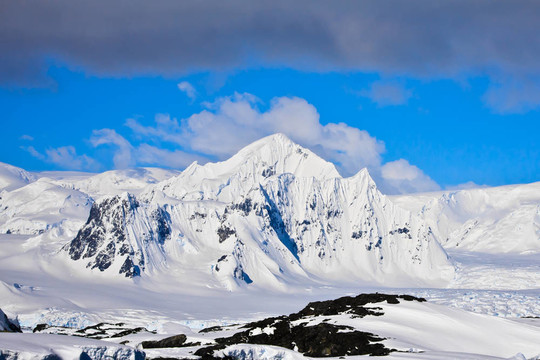 美麗的雪山