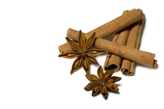 肉桂和Anise