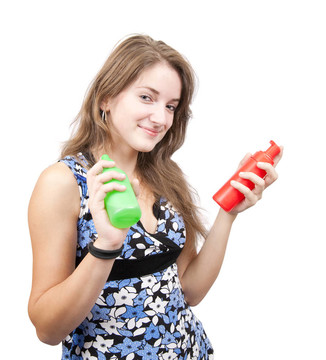 長(zhǎng)發(fā)女孩toilletries噴霧