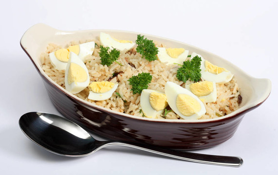 雞蛋和香菜水平Kedgeree rice