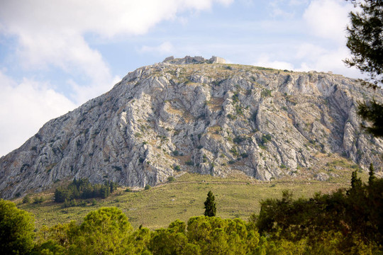 科林斯古銅山寨Peloponnesus；希臘