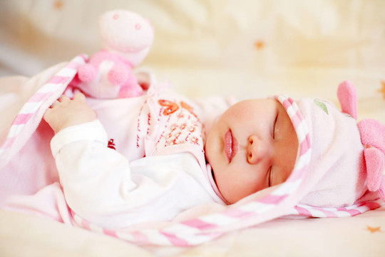 熟睡的嬰兒