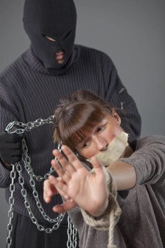 懲罰者和受害者