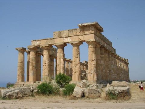 希臘塞利農(nóng)特的廢墟；西西里島