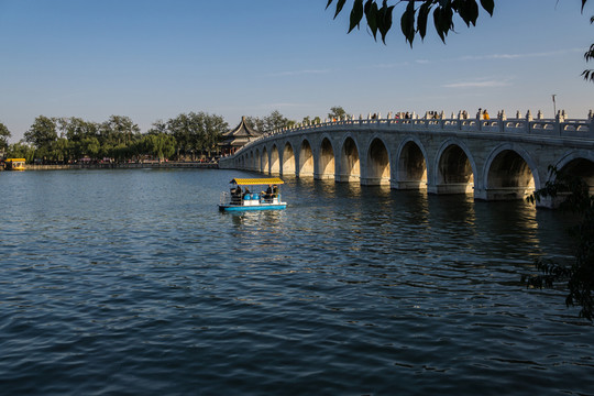 十七孔橋
