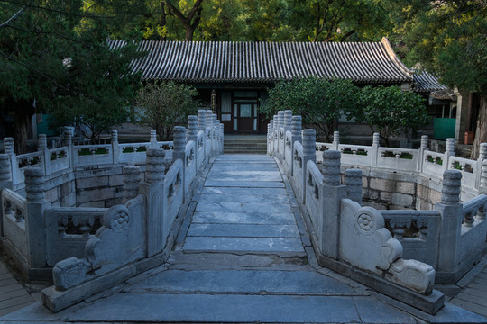 山色湖光