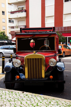 小型車