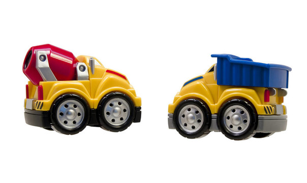 白色的兩輛玩具卡車(chē)