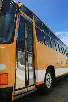 黃色的校車