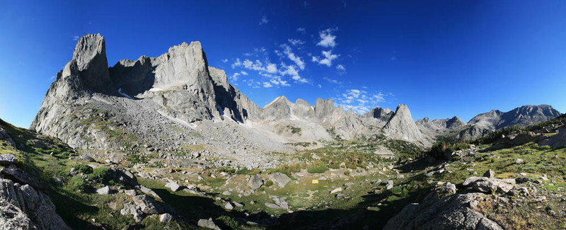 山全景