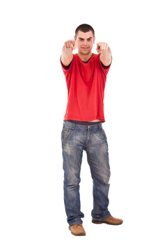 年輕男子冒充