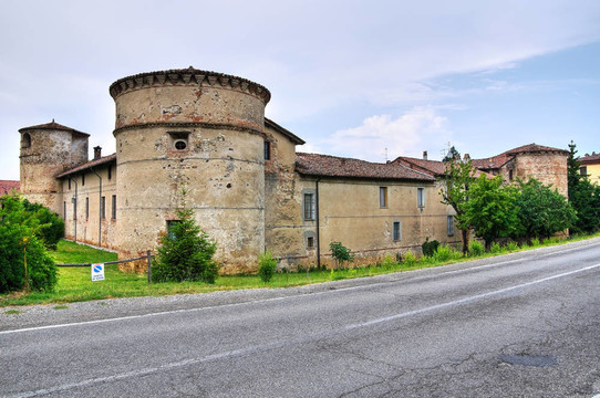 folignano城堡。Ponte dell Olio。Emilia Romagna。意大利.