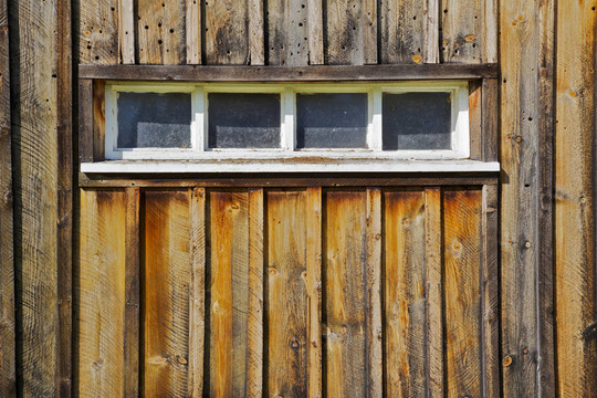 四層Barn Window