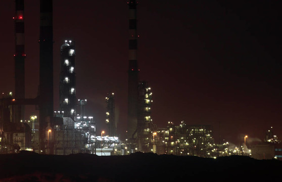 煉油廠的夜晚