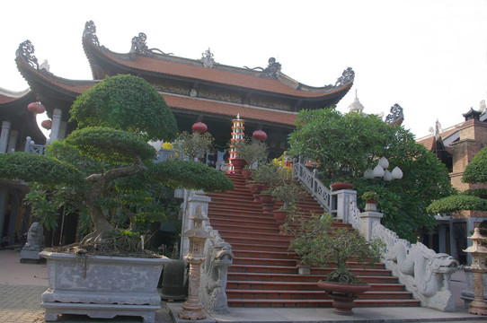 Pagoda？Chua Tu Ky？