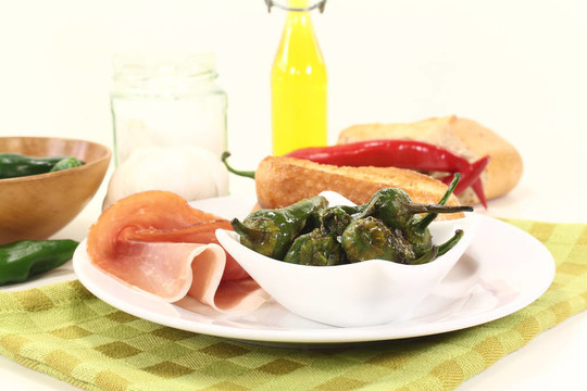 Pimientos de padron火腿