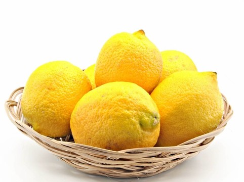 籃子里的檸檬