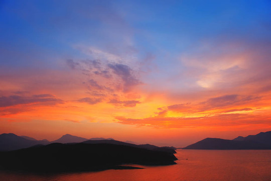 美麗多彩的夕陽