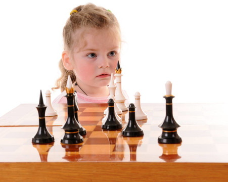 玩象棋的女孩