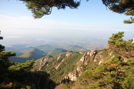 山東臨沂龜蒙蒙山景區(qū)秋色美