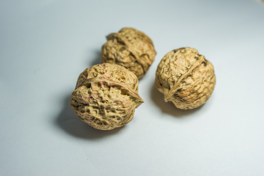 三個(gè)核桃