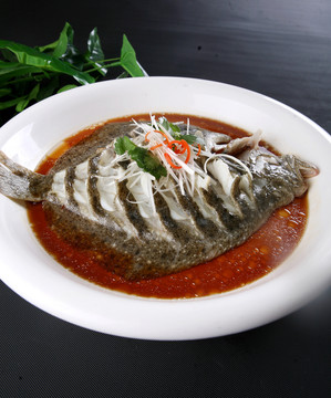 清蒸多寶魚(yú)