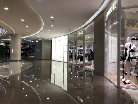 商場