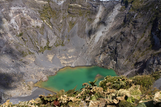 伊拉蘇火山；哥斯達(dá)黎加