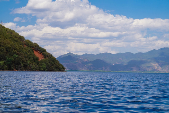 瀘沽湖