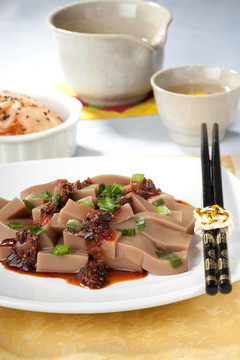 韓國菜由橡子。