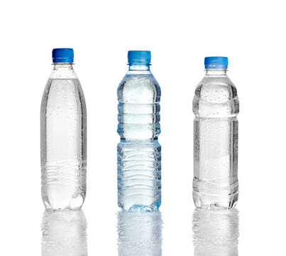 水在塑料瓶