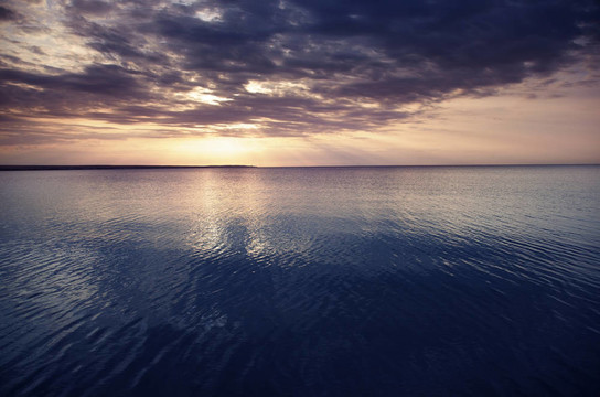 海上日落