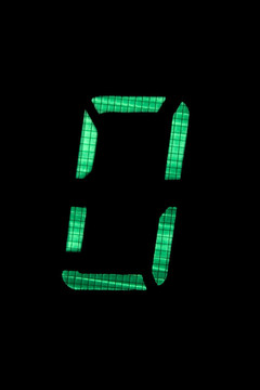 數(shù)字?jǐn)?shù)字零或零綠色在黑色背景