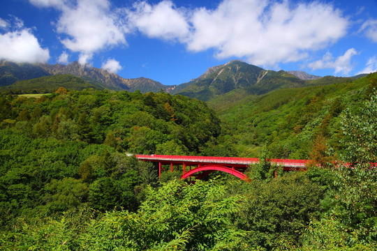 山紅橋