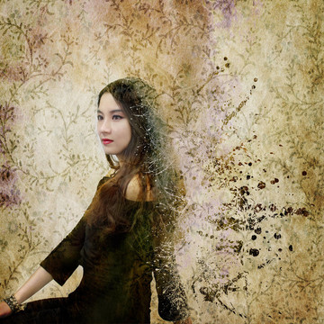 年輕女性