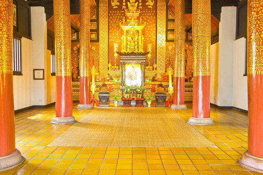 內(nèi)部的教堂；笏j-d-luang；清邁；泰國(guó)