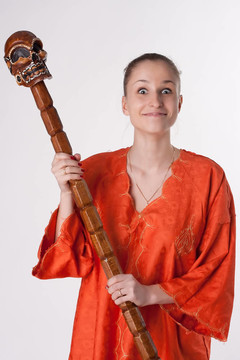 帶著棍子的女孩