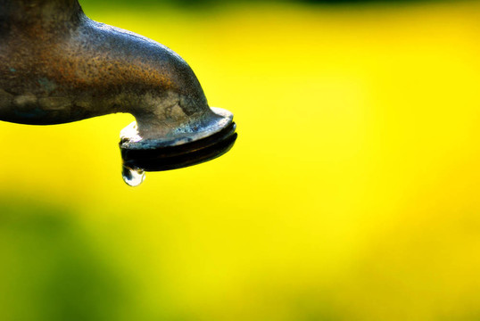 水龍頭滴