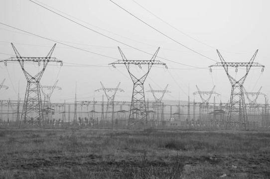 塔和輸電線路