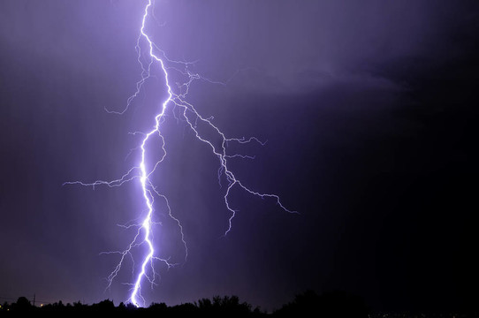 Tucson閃電