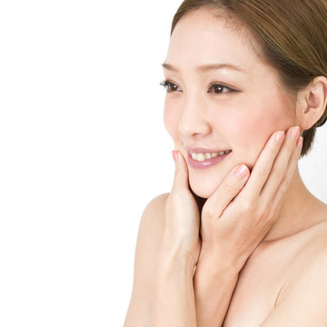 年輕漂亮的女人