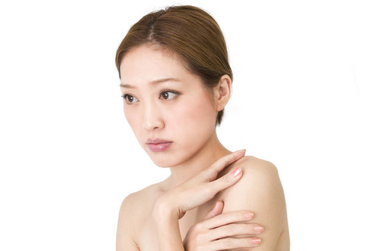 年輕漂亮的女人