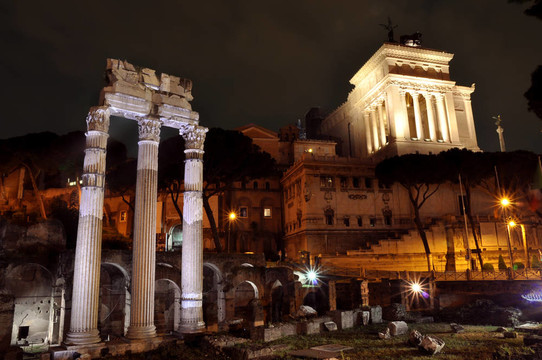 羅馬論壇和Vittorio Emanuele的紀念碑
