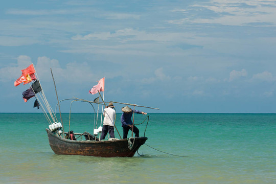 海上漁船