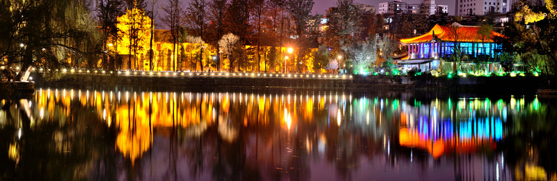 翠湖夜景高清圖